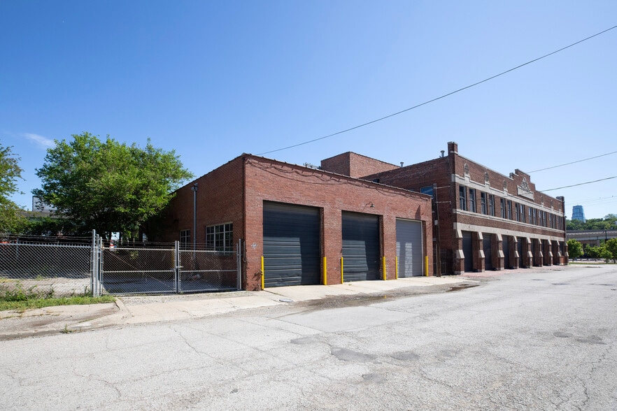1512 W 14th St, Kansas City, MO for lease - Building Photo - Image 2 of 5
