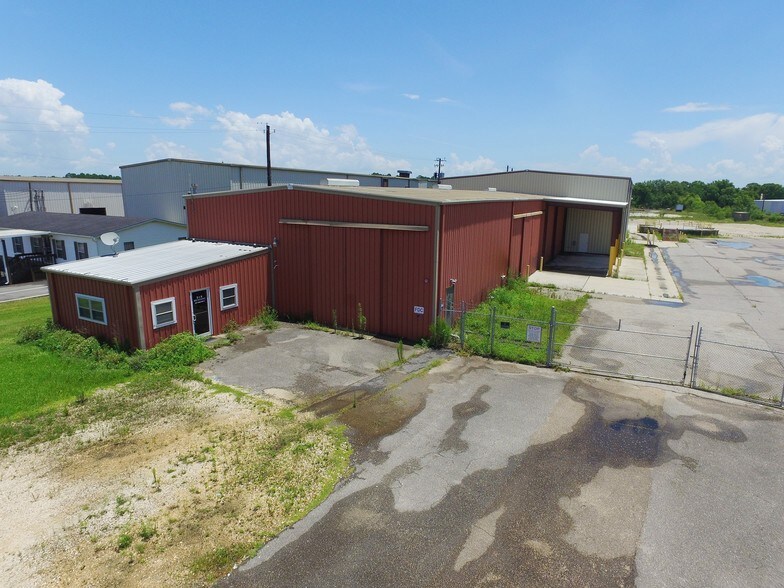 8663 Bellingrath Rd, Theodore, AL 36582