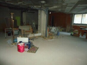 Retail in Manresa, Barcelona for lease Building Photo- Image 2 of 4