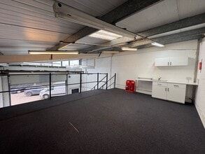 Scrubs Ln, London for lease Interior Photo- Image 2 of 4