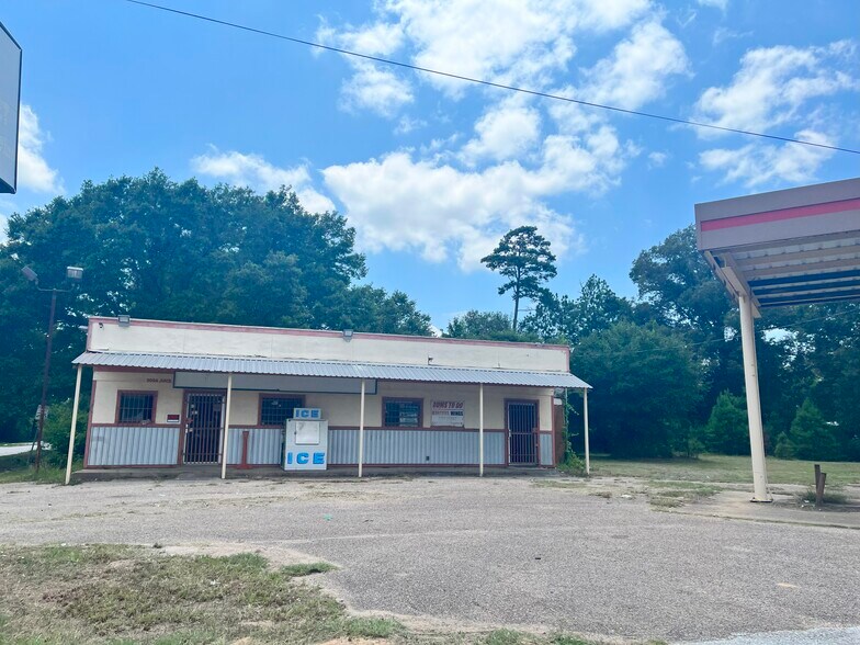 720 State Highway 150, Coldspring, TX for sale - Building Photo - Image 1 of 1