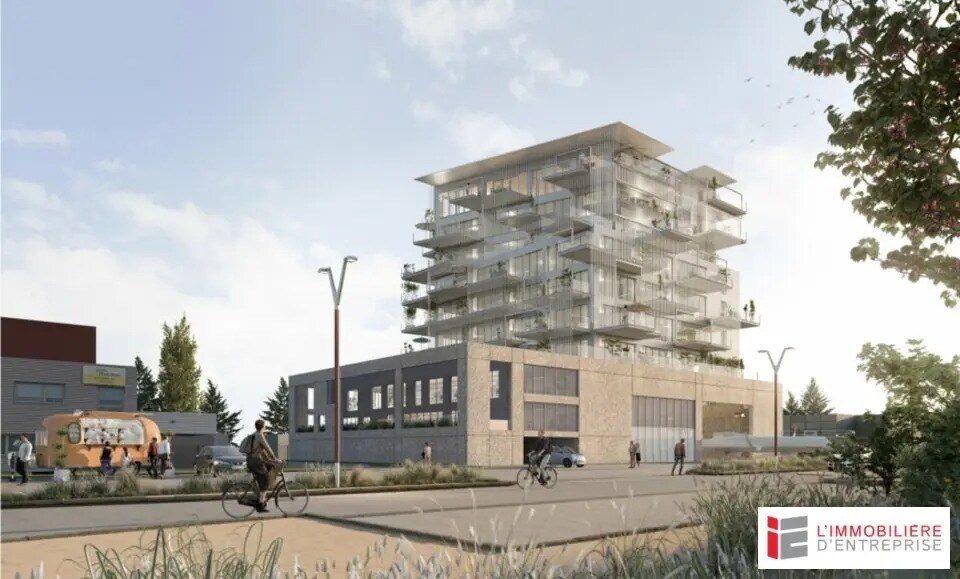 Office in Lorient for sale Building Photo- Image 1 of 3