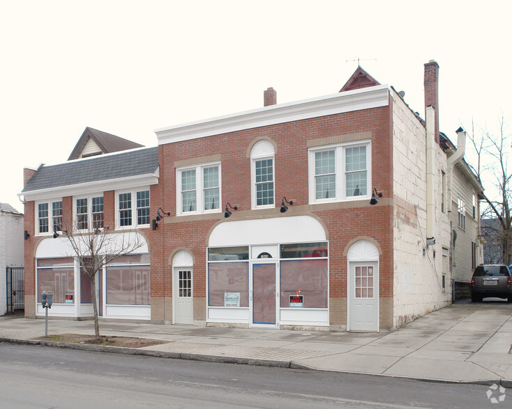 1066-1068 Elmwood Ave, Buffalo, NY for sale - Primary Photo - Image 1 of 1