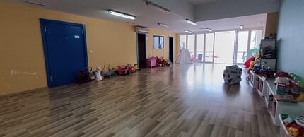 Retail in Sant Celoni, Barcelona for lease Interior Photo- Image 2 of 15