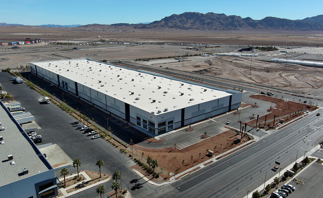 More details for 6050 N Hollywood Blvd, Las Vegas, NV - Industrial for Lease