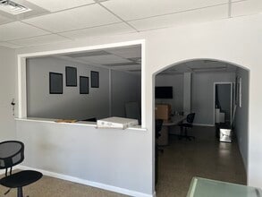 319 Belvedere Rd, West Palm Beach, FL for lease Interior Photo- Image 1 of 3