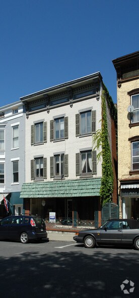 538 Warren St, Hudson, NY for sale - Primary Photo - Image 1 of 1