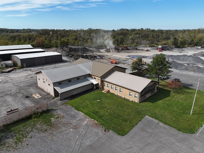 846 Lawrence St, Rome, NY for lease - Building Photo - Image 2 of 3