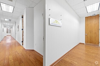 15425 North Fwy, Houston, TX for lease Interior Photo- Image 2 of 4