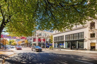 401-425 SW Morrison St, Portland, OR for lease Interior Photo- Image 1 of 9