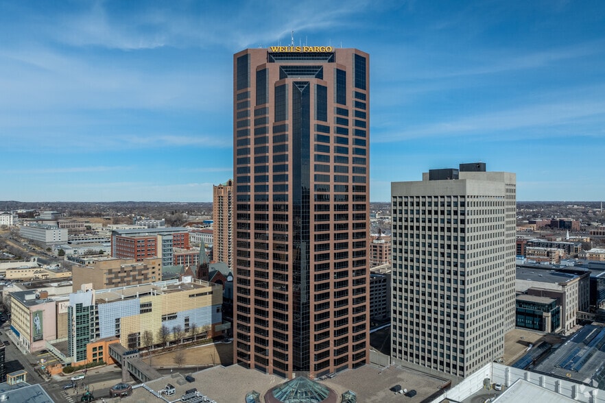 30 7th St E, Saint Paul, MN for sale - Primary Photo - Image 1 of 1