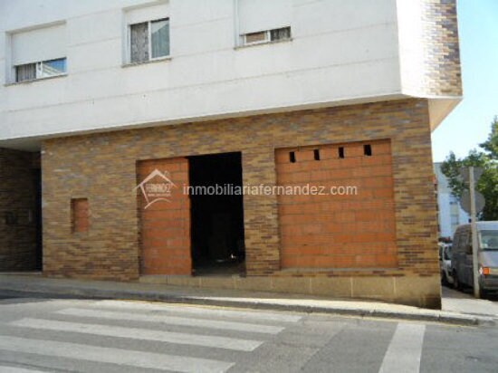 Retail in Cáceres, Cáceres for sale - Building Photo - Image 1 of 5