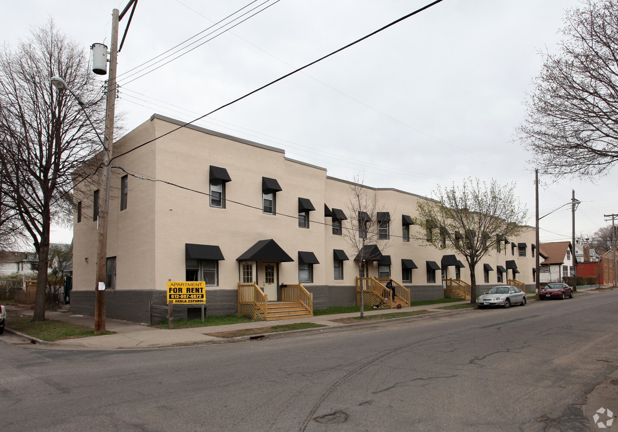 301 17th Ave NE, Minneapolis, MN for sale Primary Photo- Image 1 of 9