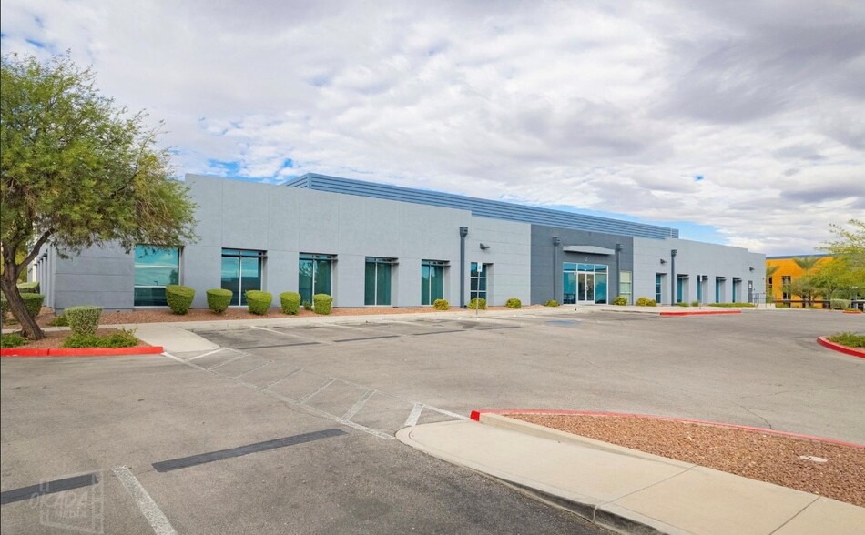 9970 W Cheyenne Ave, Las Vegas, NV for sale - Building Photo - Image 3 of 11