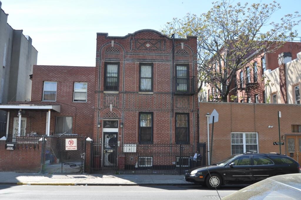 98 Patchen Ave, Brooklyn, NY for sale Primary Photo- Image 1 of 1