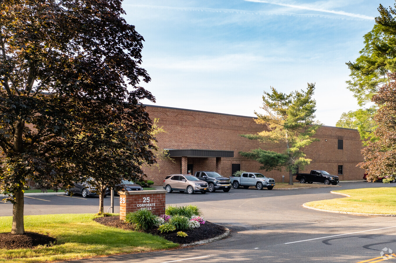 25 Corporate Cir, Albany, NY 12203 | LoopNet