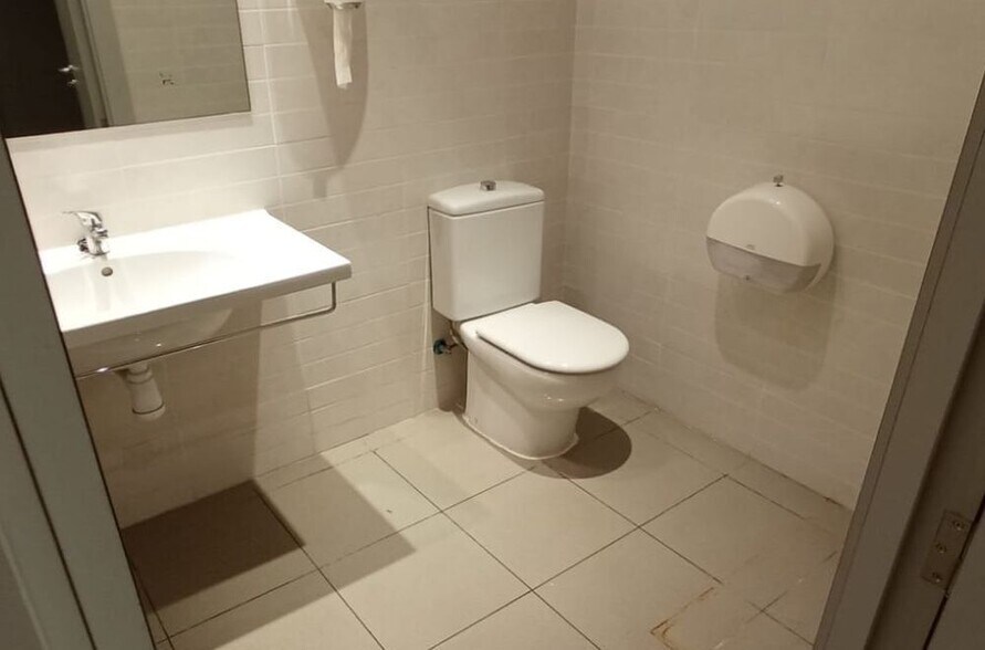 Retail in Albalat de la Ribera for sale - Building Photo - Image 3 of 35