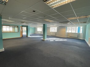 2-4 High St, Slough for lease Interior Photo- Image 2 of 3