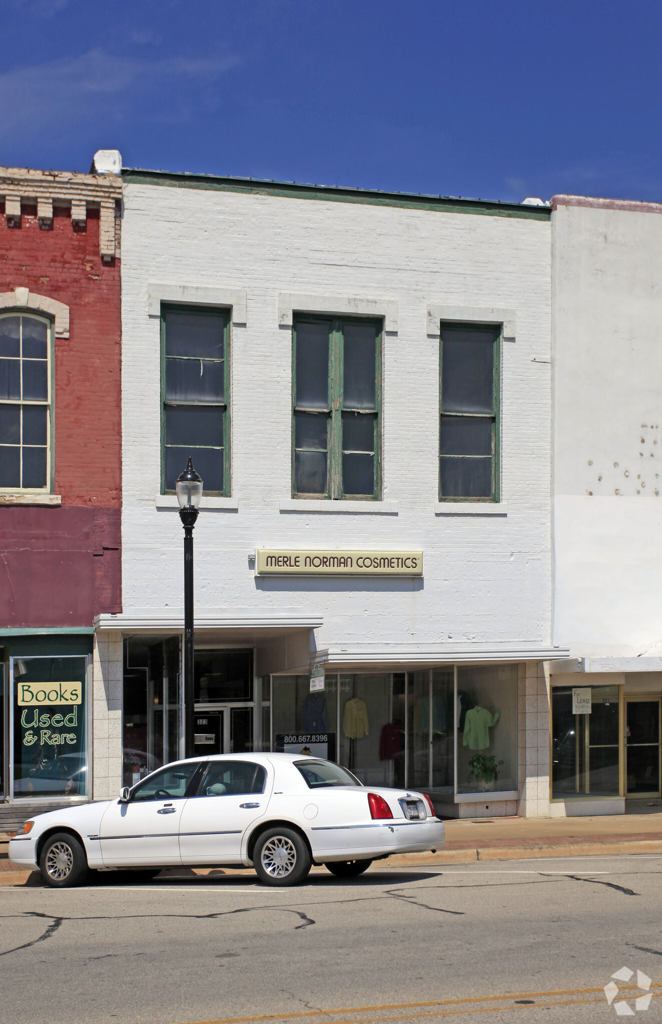 323 W Main St, Denison, TX for sale Primary Photo- Image 1 of 1