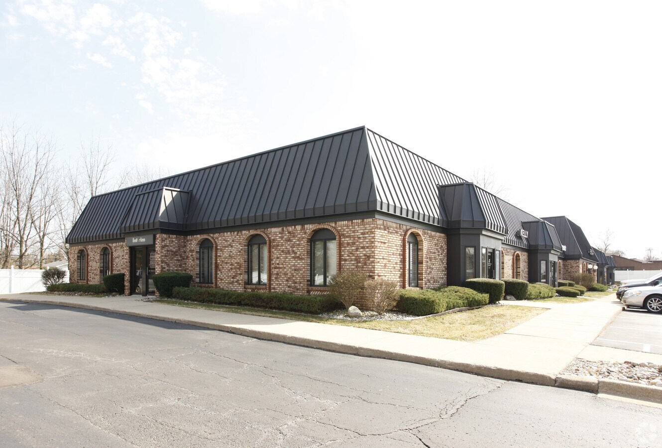 2425 S Linden Rd, Flint, MI 48532 Oak Creek