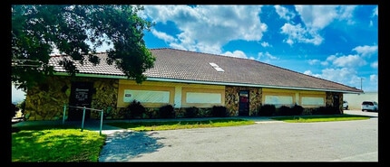 1158 Alternate 19 Hwy, Holiday, FL for lease Interior Photo- Image 1 of 23