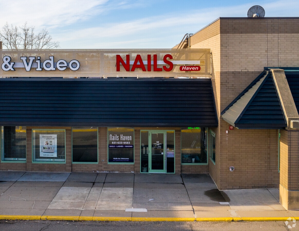 2401 N Fairview Ave, Roseville, MN 55113 Rosedale Marketplace
