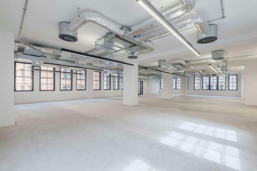 3 Moorgate Pl, London for lease - Building Photo - Image 3 of 24