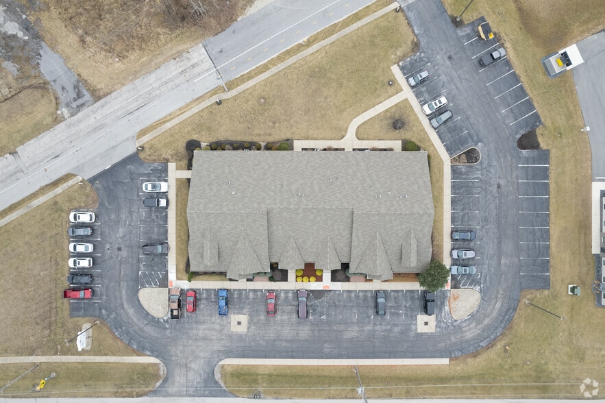 1355 W Main St, Bellevue, OH for lease - Aerial - Image 2 of 31