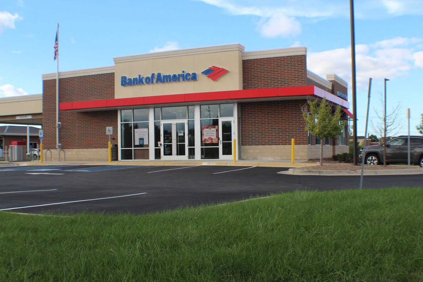 2748 S Adams Rd, Rochester Hills, MI 48309