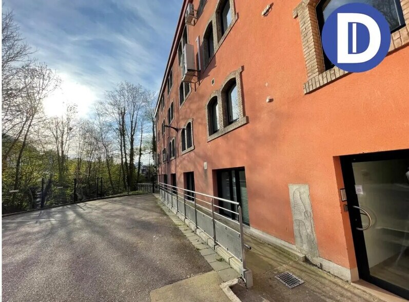 Office in Saint-Julien-lès-Metz for lease - Building Photo - Image 3 of 5