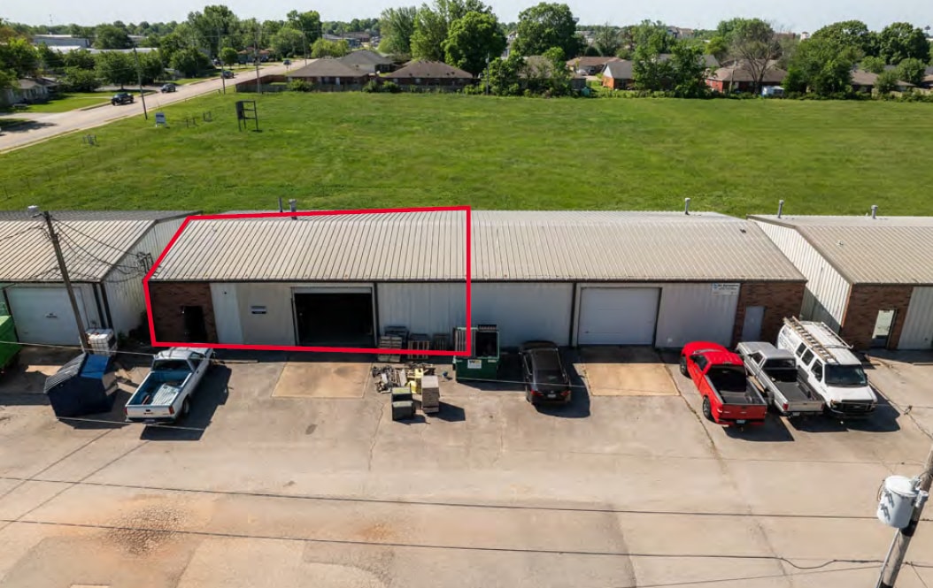 422 S 40th St, Springdale, AR for lease Building Photo- Image 1 of 1