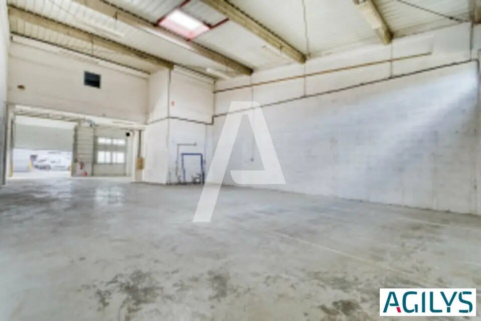 Flex in Vitry-sur-Seine for lease Interior Photo- Image 1 of 8