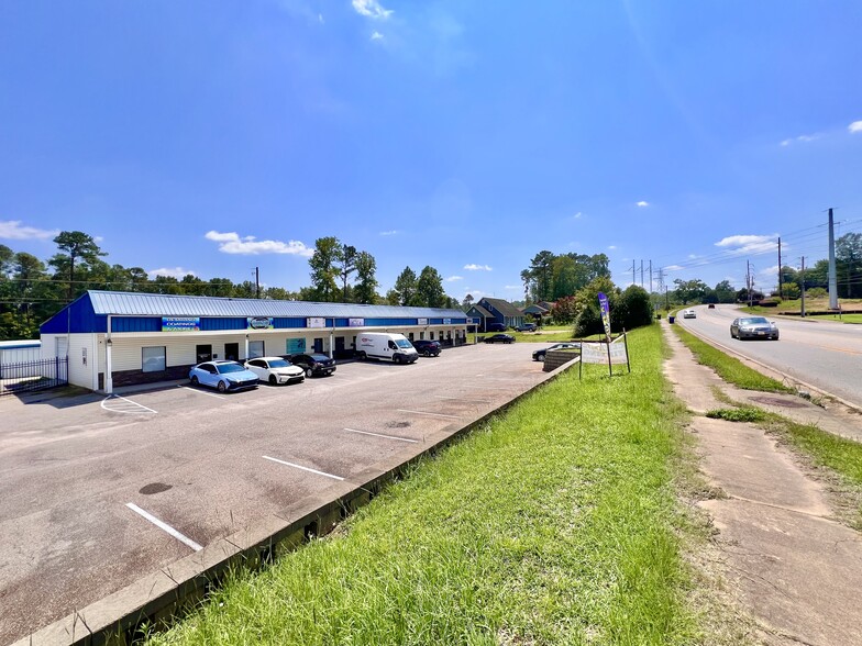 1304 Hogansville Rd, Lagrange, GA for sale - Building Photo - Image 1 of 6