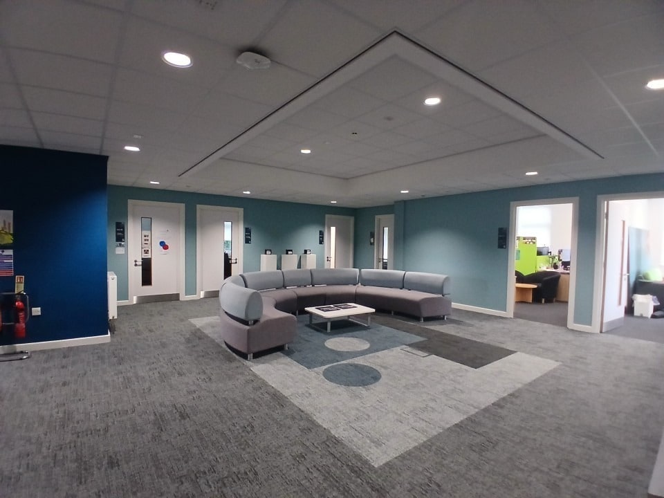 Queen St, Huddersfield for lease Interior Photo- Image 1 of 8