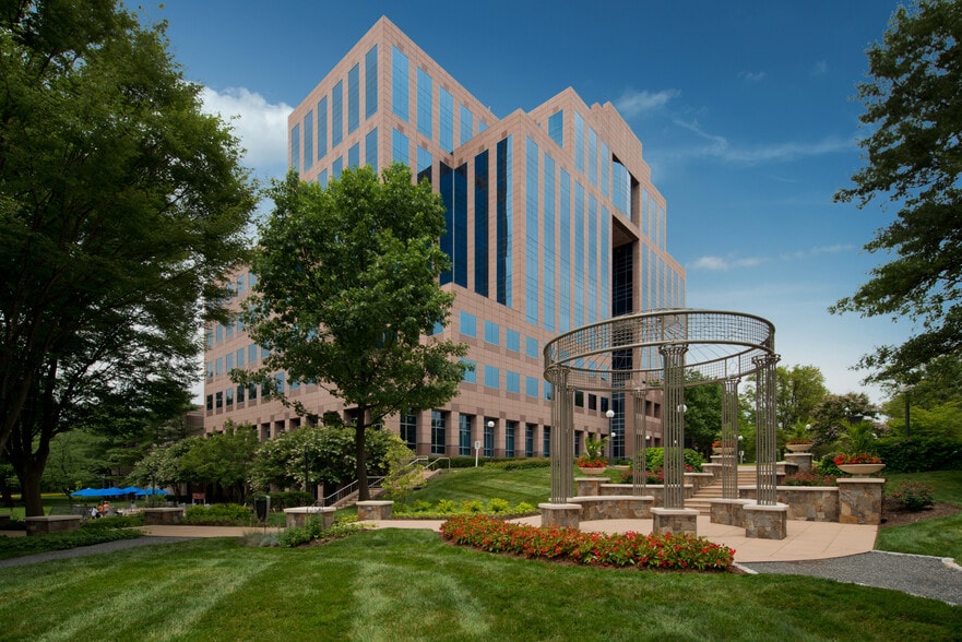 2340 Dulles Corner Blvd, Herndon, VA 20171 - 2340 | LoopNet - 2340 Dulles Corner Blvd Herndon Va 20171