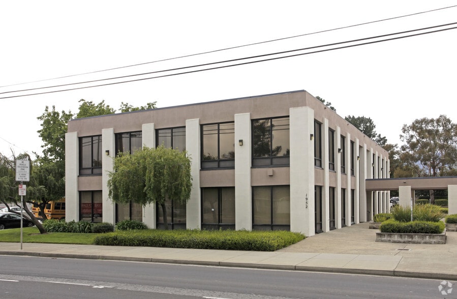 1952 Camden Ave, San Jose, CA for lease - Building Photo - Image 3 of 9