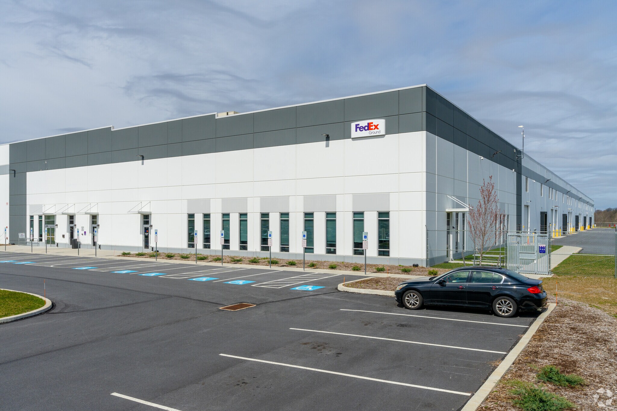 615 Aviation Rd, Reading, PA for sale Primary Photo- Image 1 of 1