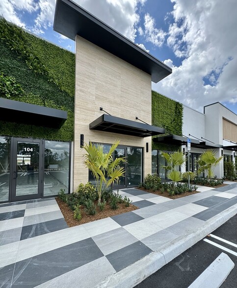 1250 SW Gatlin Blvd, Port Saint Lucie, FL for lease - Building Photo - Image 2 of 10
