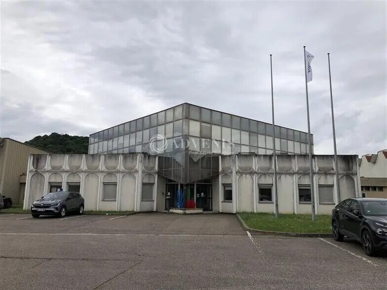 Office in Pompey for lease - Building Photo - Image 1 of 6