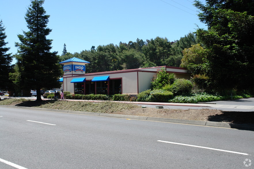 510 El Camino Real, Belmont, CA for lease - Primary Photo - Image 1 of 3