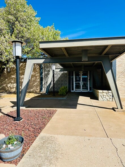 5300 N Meridian Ave, Oklahoma City, OK for lease - Building Photo - Image 1 of 12
