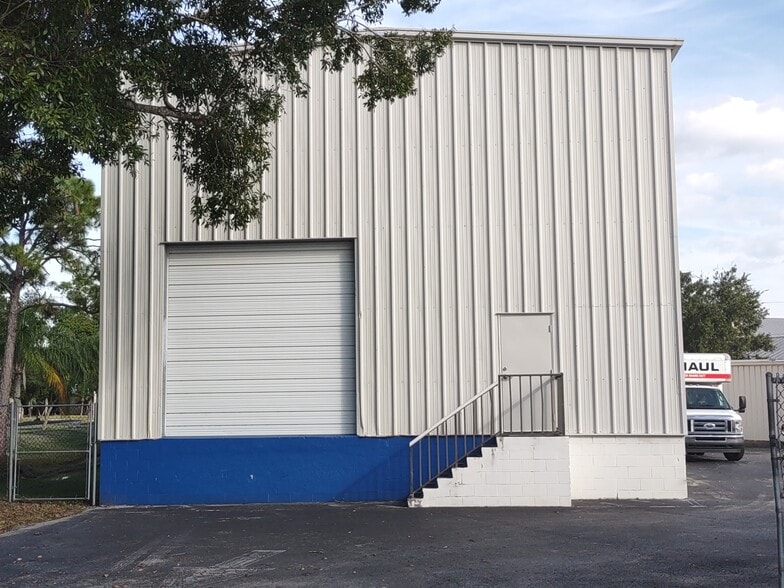 8350 S Us-1 Hwy, Port Saint Lucie, FL for lease - Building Photo - Image 2 of 5