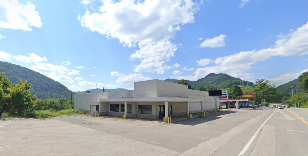 5548 E DuPont Ave, Cedar Grove, WV for sale - Building Photo - Image 3 of 6