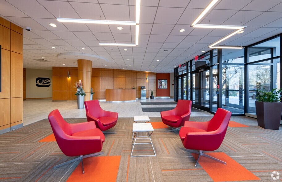 41 Wellman St, Lowell, MA for lease - Lobby - Image 2 of 12