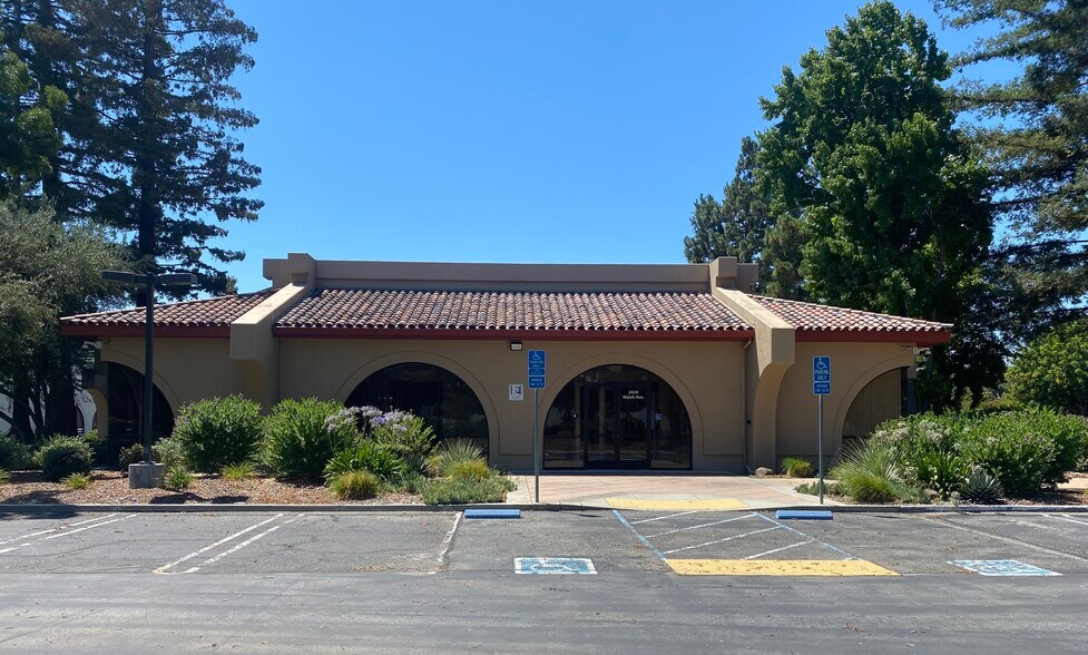 2424 Walsh Ave, Santa Clara, CA 95051