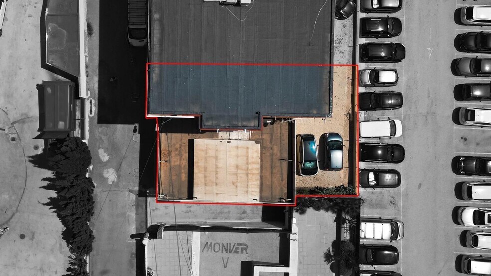 Retail in Benidorm for sale - Aerial - Image 2 of 28