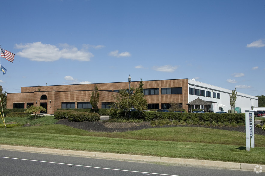 700 Creek Rd, Delanco, NJ for sale - Building Photo - Image 1 of 1