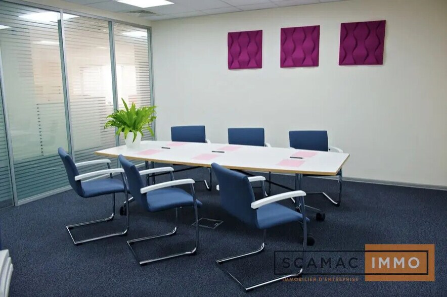 Office in Chilly-Mazarin for sale - Building Photo - Image 2 of 3