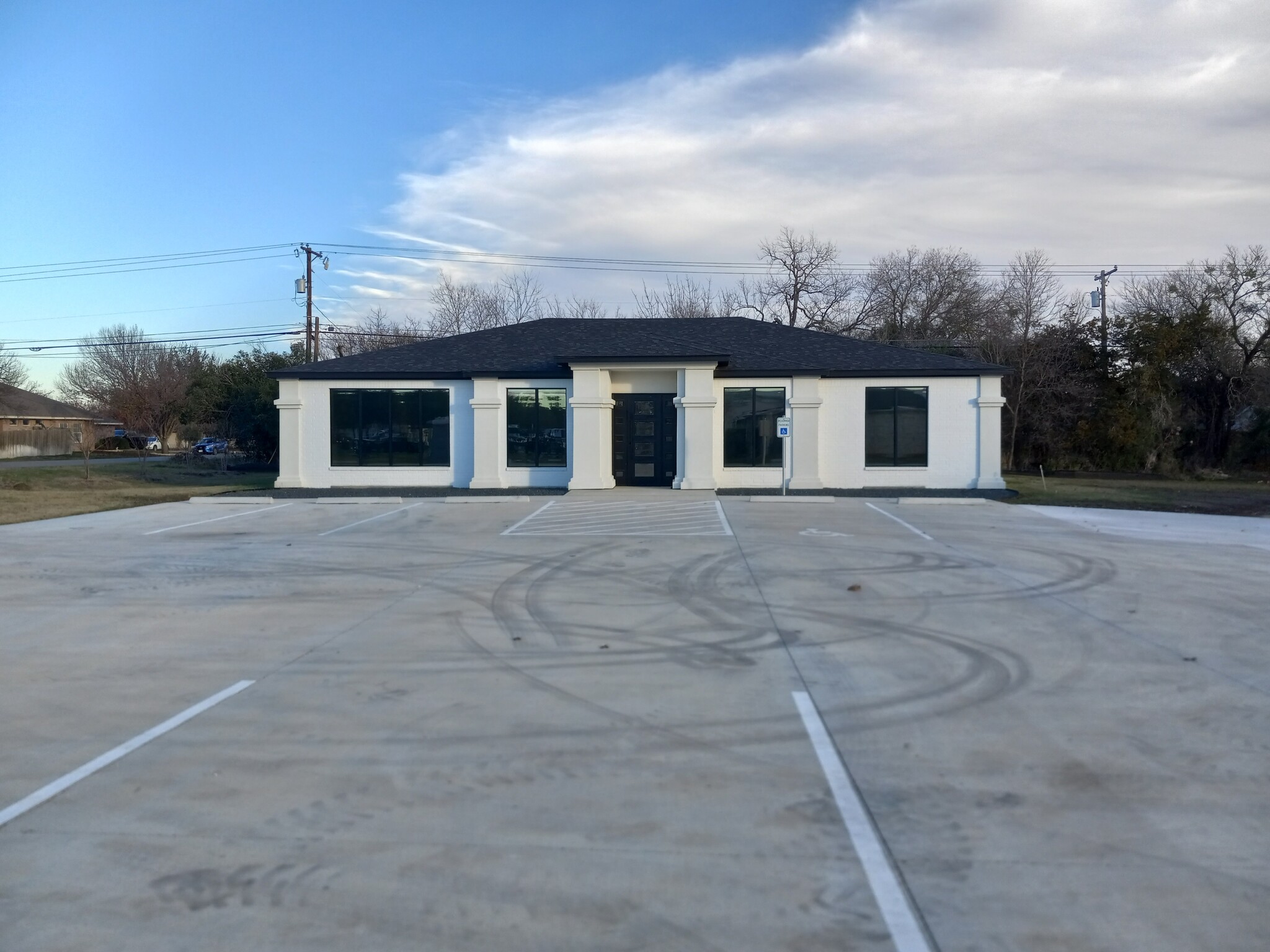 391 Mill Creek Dr, Salado, TX for lease Building Photo- Image 1 of 15