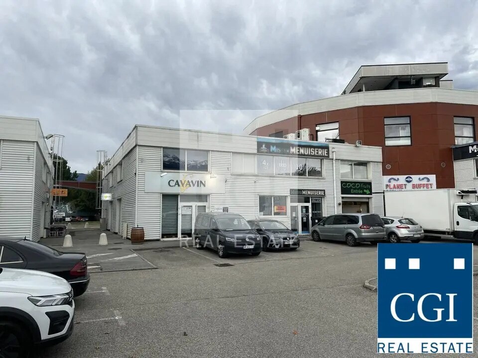 Retail in SAINT-MARTIN-D'HERES for lease Building Photo- Image 1 of 8